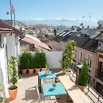Navas Suites